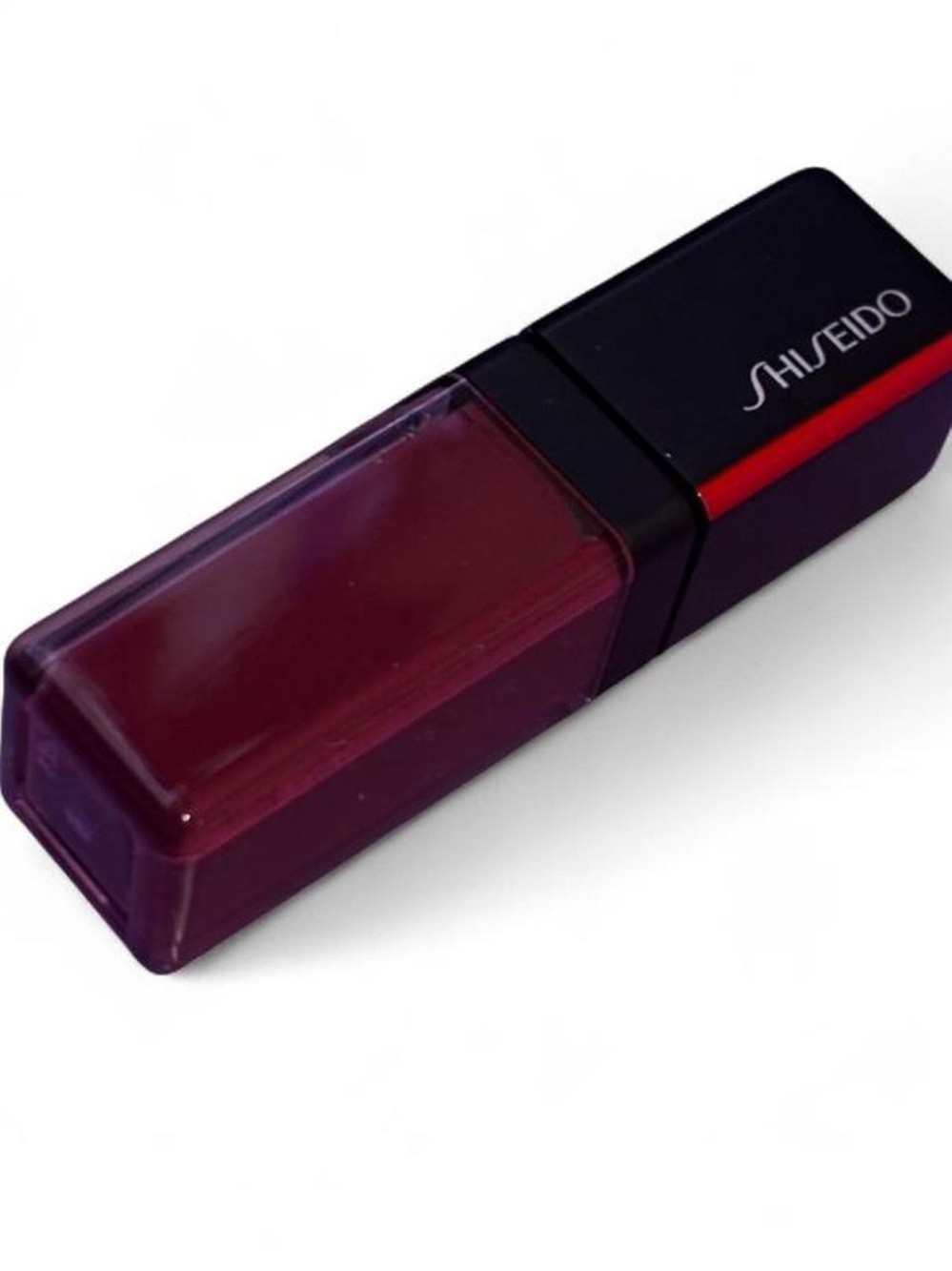 Shiseido Lip lacquer in Patent plum 308